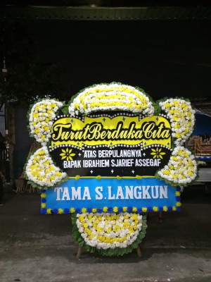 Papan Bunga Duka di Ninia